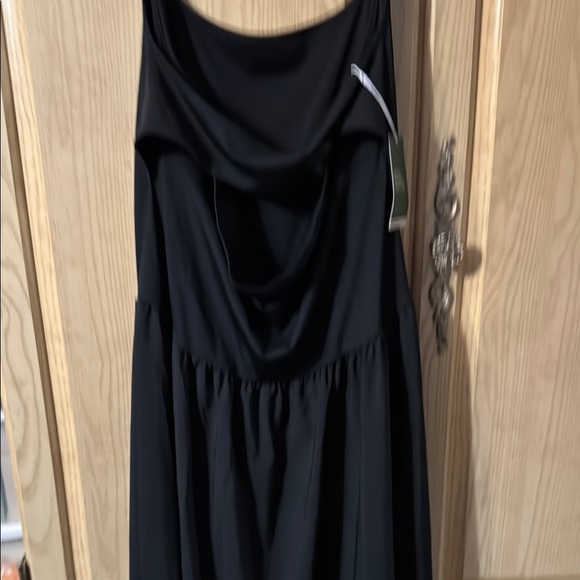 Elegant Black Maxi Dress - Picture 5 of 7
